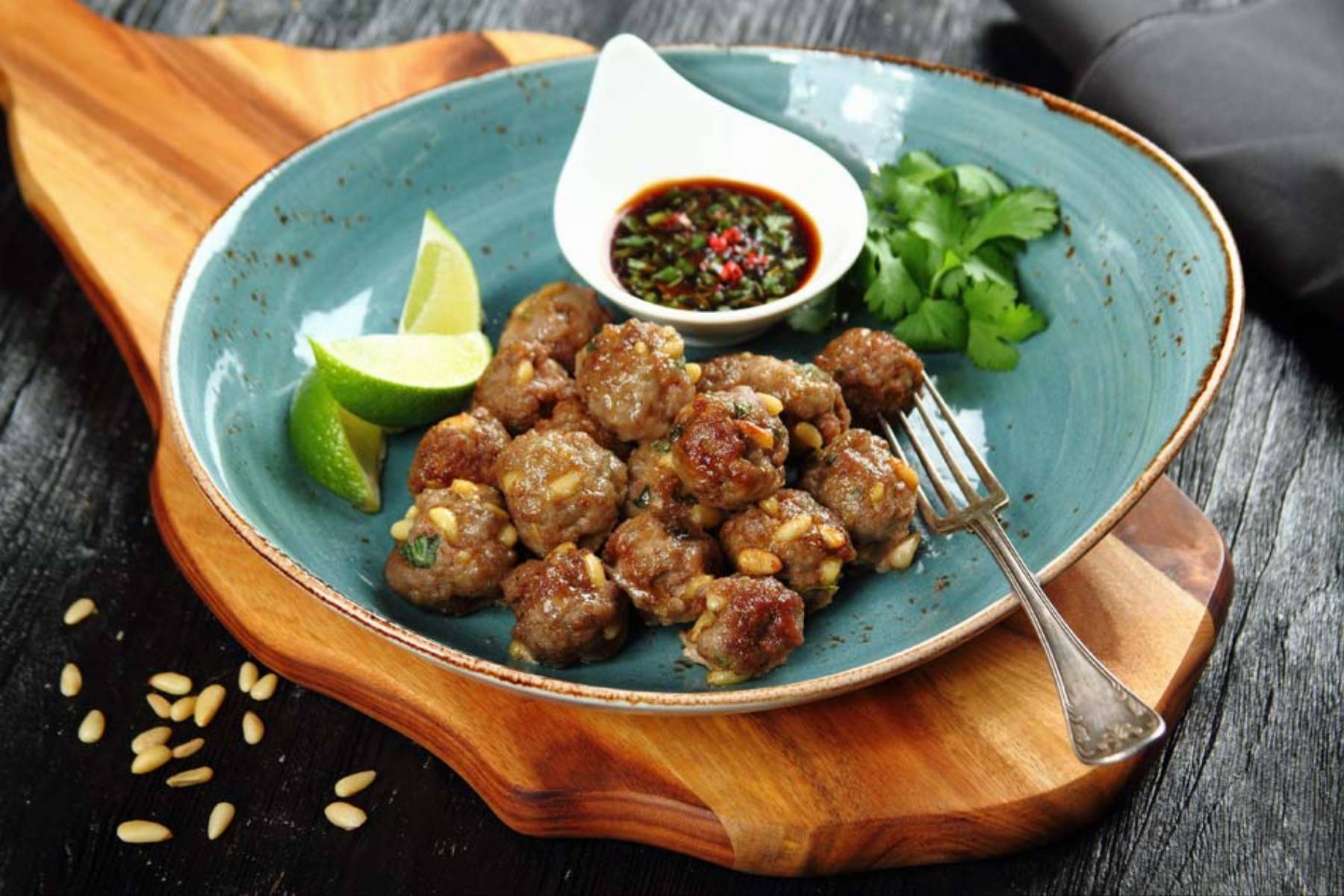 Mini-pulpeciki-wolowe-z-imbirem-pachnace-swiezymi-ziolami