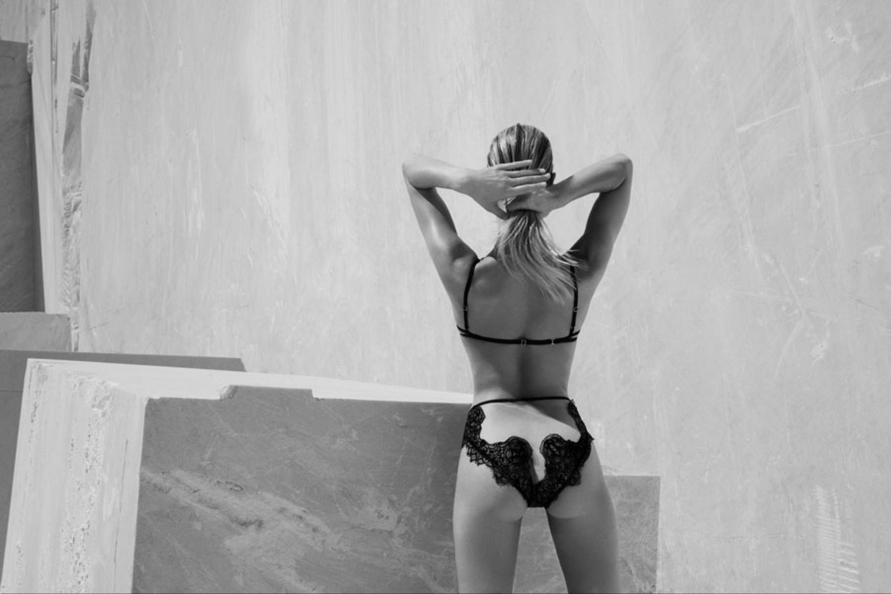 god-save-queens-bielizna-11