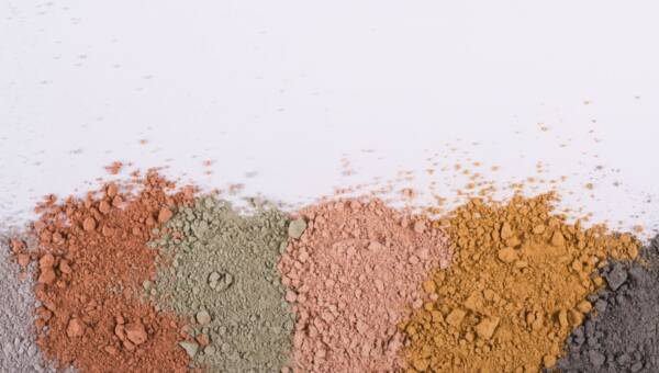 PUDRY MINERALNE