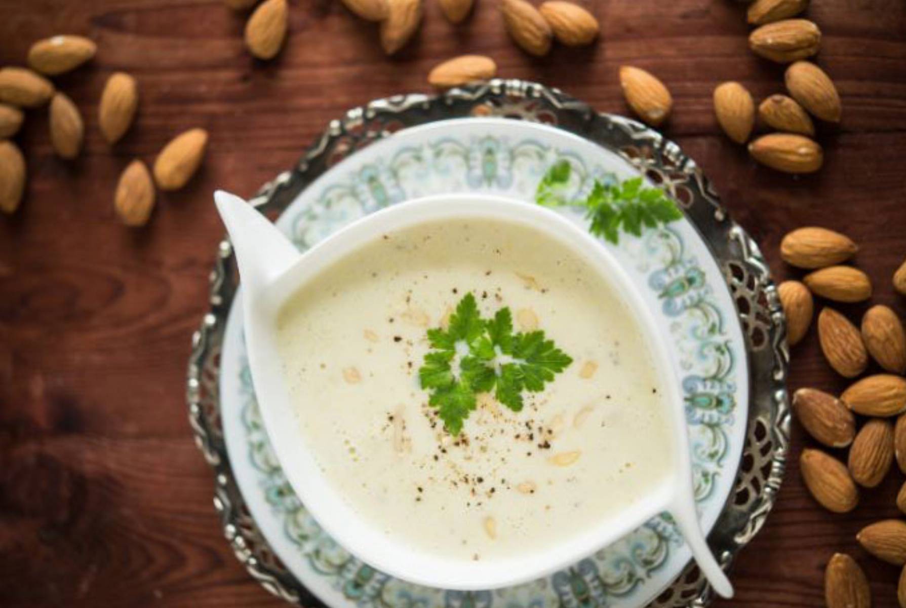 wigilijna zupa migdałowa