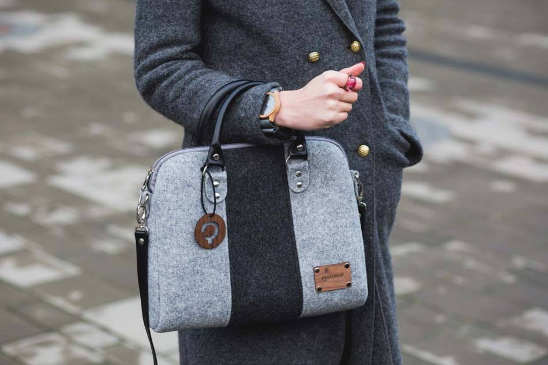kuferek-grey-1
