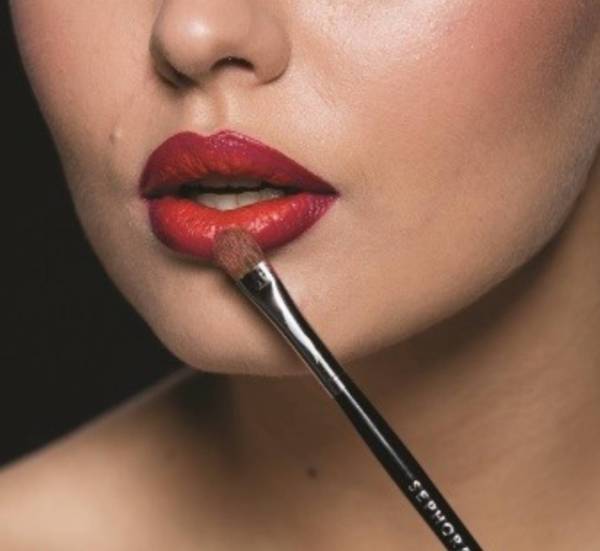 Jak wykonać makijaż ombre na ustach