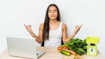 Dieta na stres: produkty, które działają uspokajająco