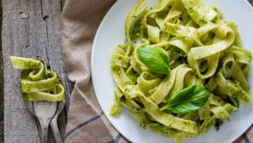 Proste danie: Tagliatelle z serowym pesto bazyliowym