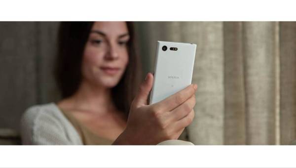 Nowe smartfony – kobiece mobilne centrum zarządzania