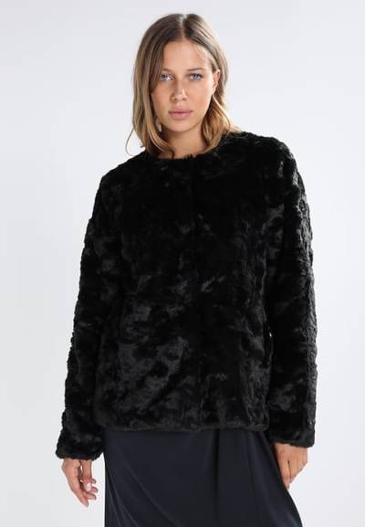 Futrzana czarna kurteczka w stylu gwiazd - Saint Tropez
