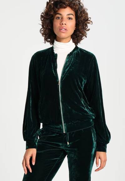 Cienka kurtka z modnego weluru o szmaragdowym odcieniu - Sofie Schnoor