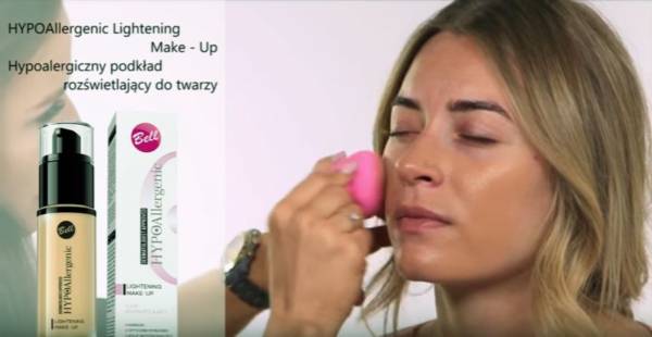 podkład HYPOAllergenic Lightening Makeup - nakładanie przed zrobieniem smokey-eye