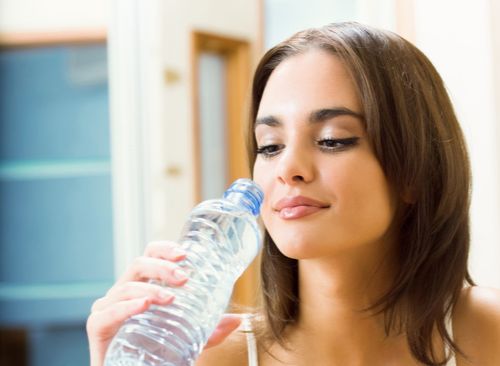 ciepłe mleko to lek na bezsenność