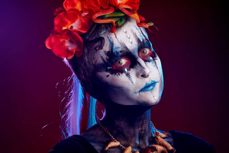 makijaż dla nastolatki na Halloween makijaż dla nastolatki na Halloween