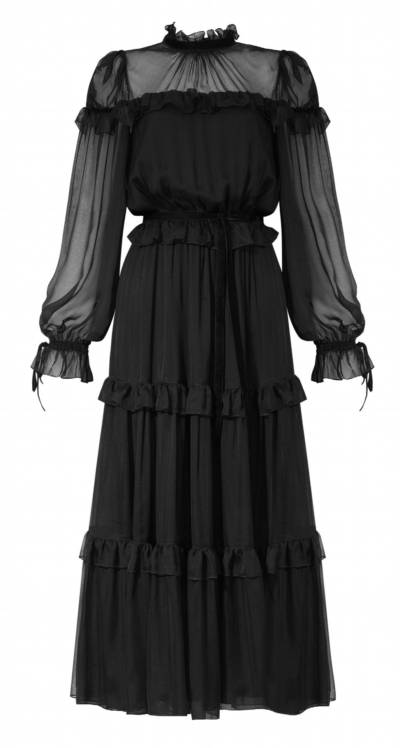 byCabo jest polską marką, stworzoną w 2014 roku. Wszystkie rzeczy projektowane i szyte są w Polsce, a tkaniny pochodzą z Włoch. Podstawą każdej kolekcji są sukienki, to one tworzą zarys i charakter każdego nowego sezonu. Idea, jaka towarzyszy twórcom byCabo, to tworzenia ubrań tak, by ich właścicielka czuła się w nich najlepiej i najpewniej. 