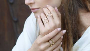 jak dbać o biżuterię