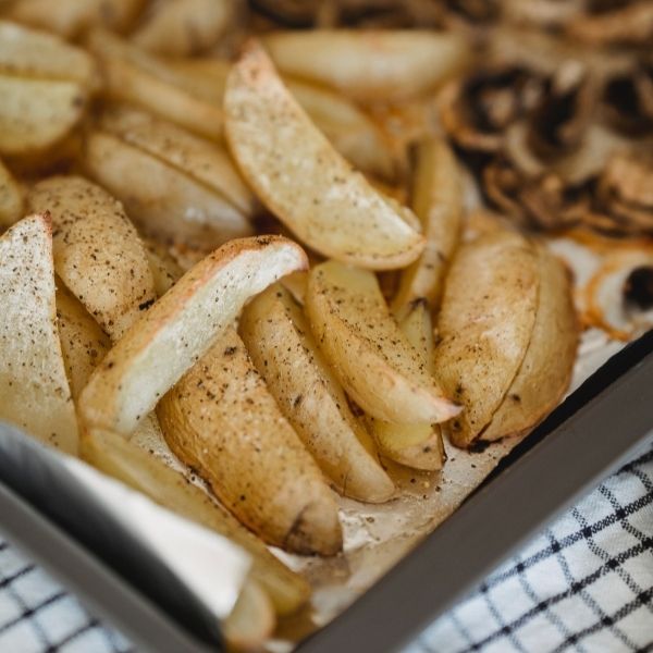 Menu na komunię 2023 zapiekane ziemniaki