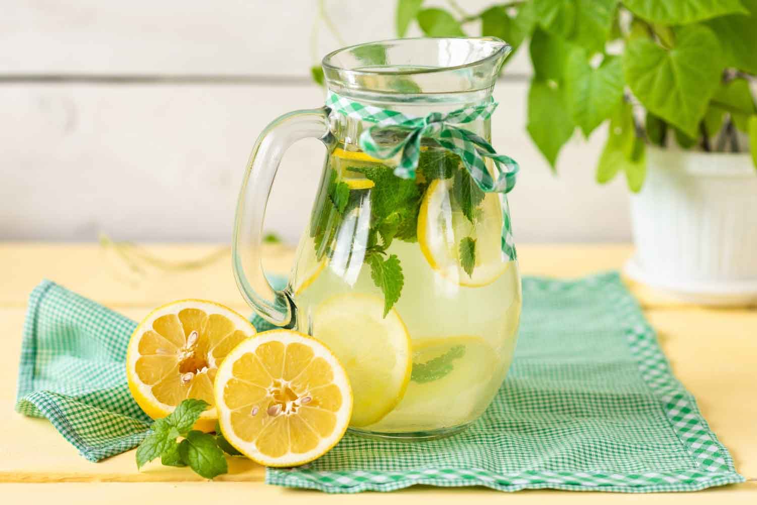 Domowa lemoniad prosty przepis na orzeźwiający napój