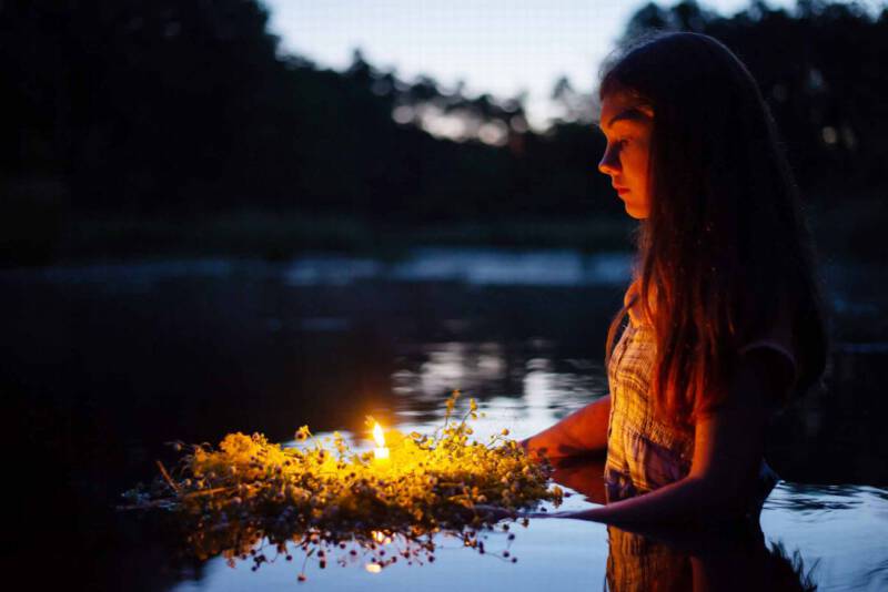 Miłosne wróżby na noc Kupały Miłosne wróżby na noc Kupały