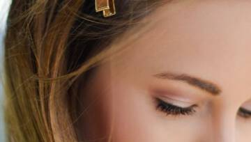 fryzury spinki do włosów