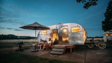 Gdzie na kemping w Polsce? Polski caravaning