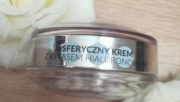 Floslek, Sferyczny krem z kwasem hialuronowym z serii SPHERE 3-D