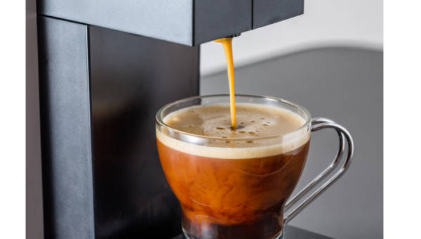 Delikatność ukryta pod pianką – wykorzystaj ekspres kapsułkowy, aby przygotować idealne cappuccino!
