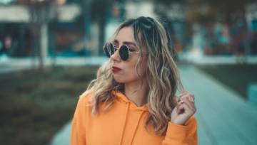 Damskie bluzy sportowe – jak je nosić?