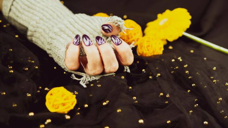 Sylwestrowe paznokcie w szampańskim i wybuchowym nastroju fr Sylwestrowe paznokcie w szampańskim i wybuchowym nastroju