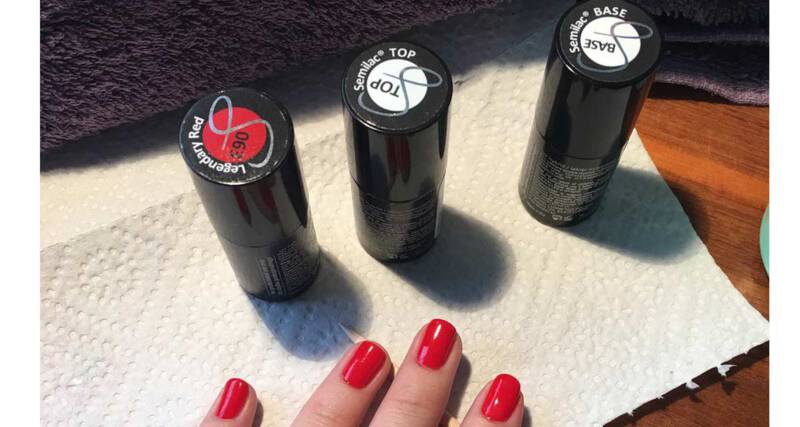 Jak wybierać lakiery hybrydowe