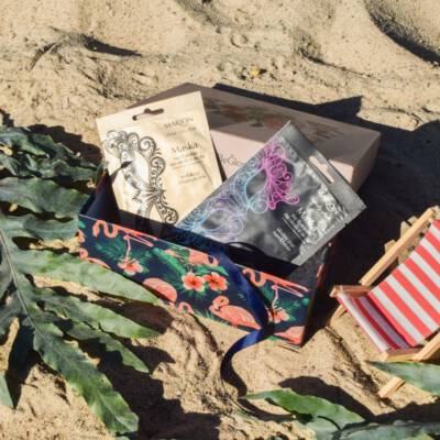 beglossy tropical island