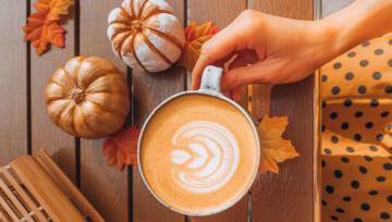 Pumpkin Spice Dalgona Coffee – nowa jesienna kawa z dynią, której koniecznie musisz spróbować!