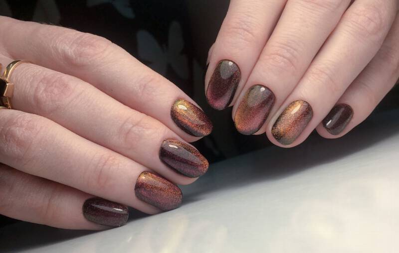 velvet nails
