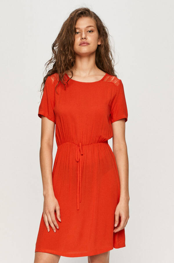 sukienki na walentynki 2021