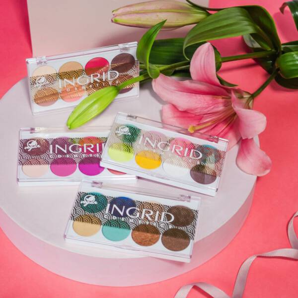 beglossy fruit and flower