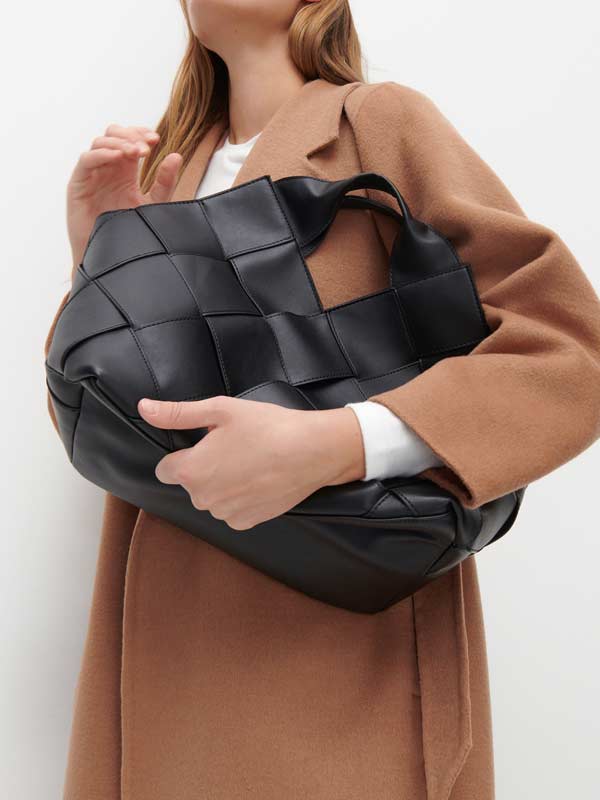 Torebki Z motywem plecionki