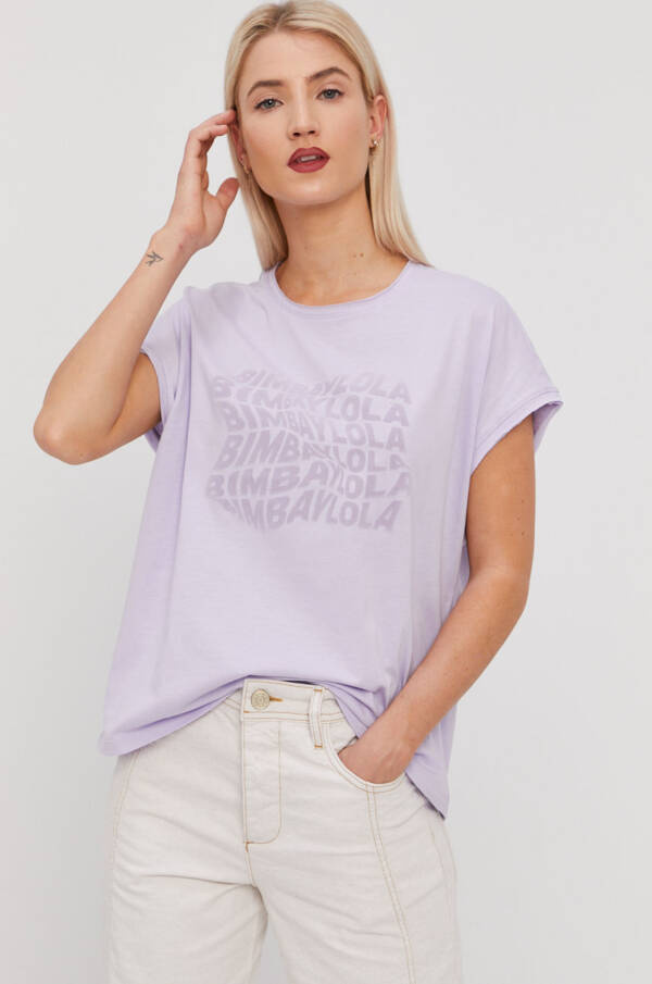 ubrania w kolorze bzu