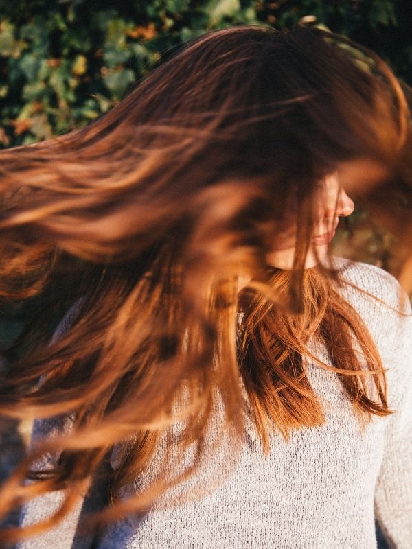 modne kolory na jesień 2021