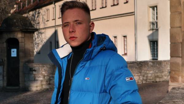 Co kryje się pod pojęciem ekskluzywna odzież męska?