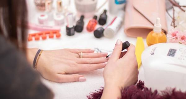 Akcesoria do manicure’u hybrydowego