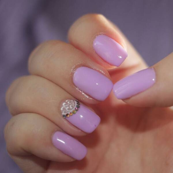 Paznokcie Very Peri jaki lakier