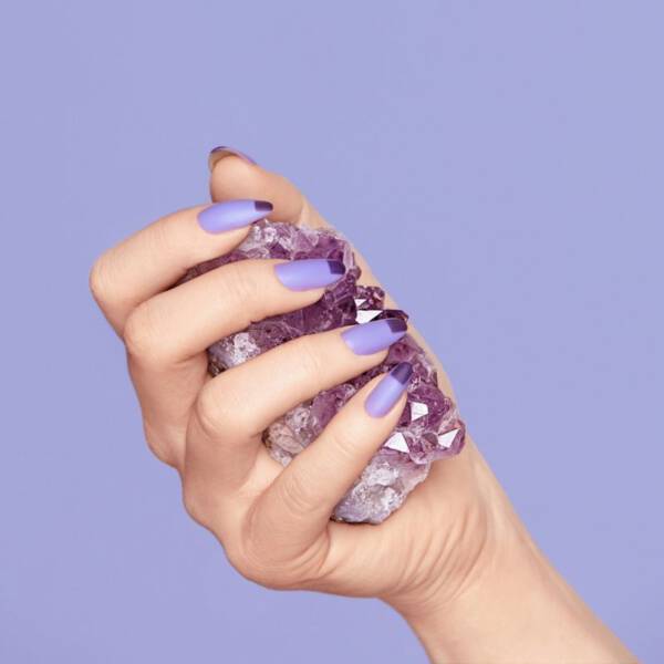 Trendy 2022 manicure very peri nails