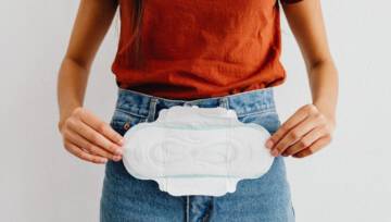 Ubóstwo menstruacyjne – problem, który wciąż pozostaje w Polsce tabu. Czym jest ubóstwo menstruacyjne i czy istnieje w Polsce?