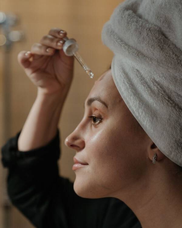 Pielęgnacja twarzy z olejkiem pichtowym