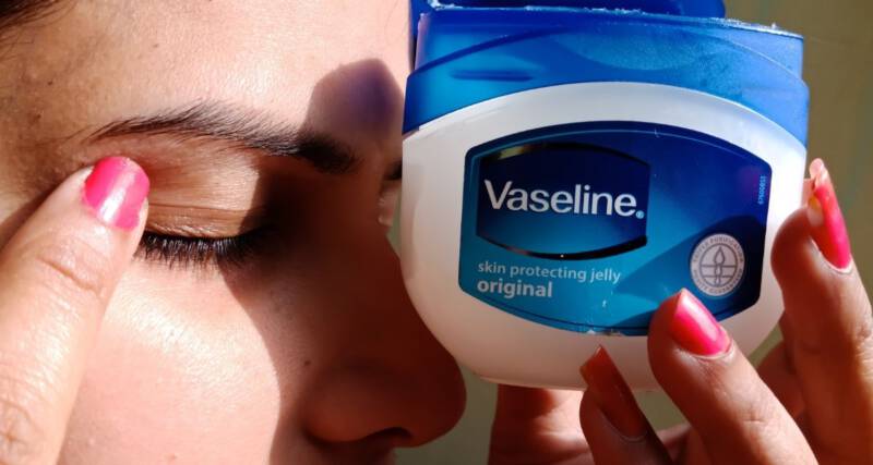 Slugging wazelinowanie twarzy