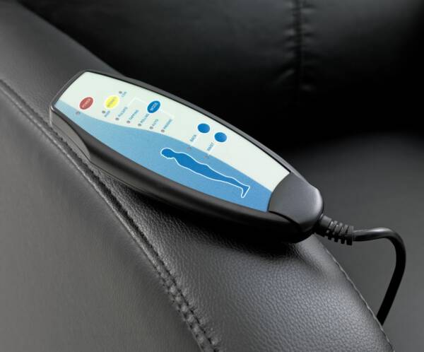 Fotel z masażem HOVBORG czarny Fotel z masażem HOVBORG czarny