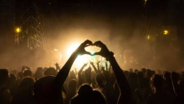 Wreszcie wracają! Letnie festiwale 2022 w Polsce – gdzie warto się wybrać?