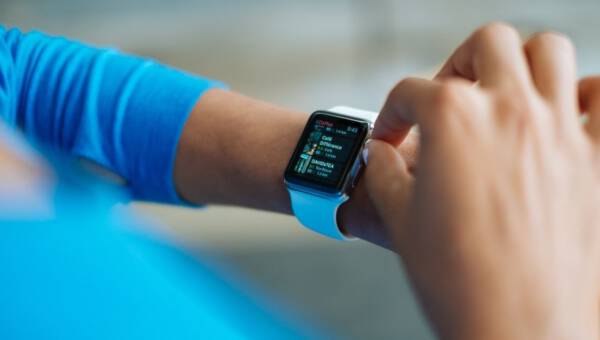 Smartwatch damski – jaki wybrać do 200 zł?