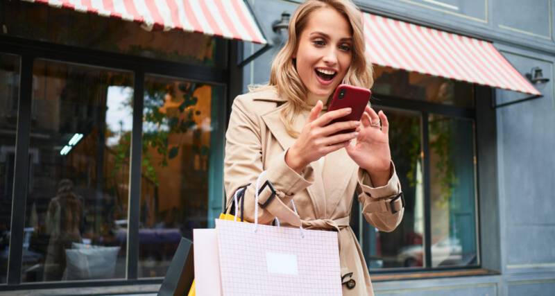 Zakupy całym twoim życiem - zakupoholizm? fot. freepik Zakupy całym twoim życiem - zakupoholizm?