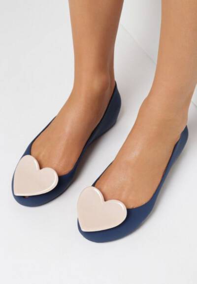 Eleganckie baleriny damskie z ozdobnym noskiem