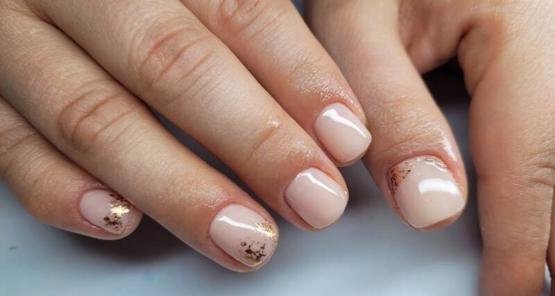 Delikatne paznokcie - mikro wzorki