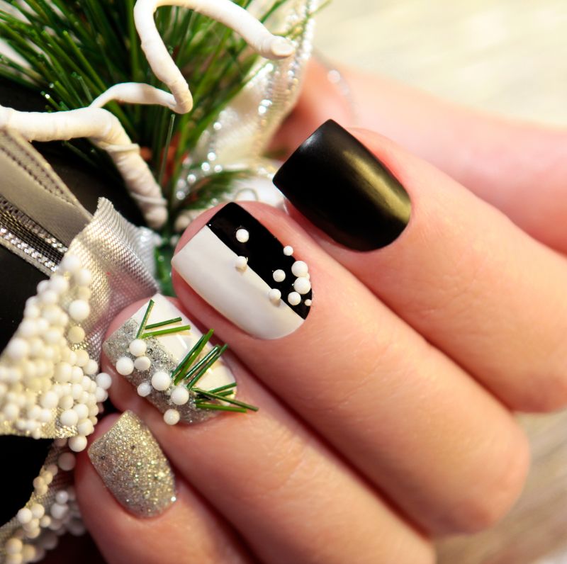 Zimowe paznokcie 2022