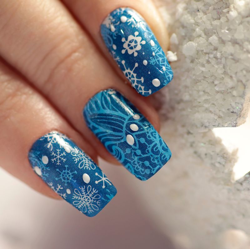 Zimowe paznokcie 2022