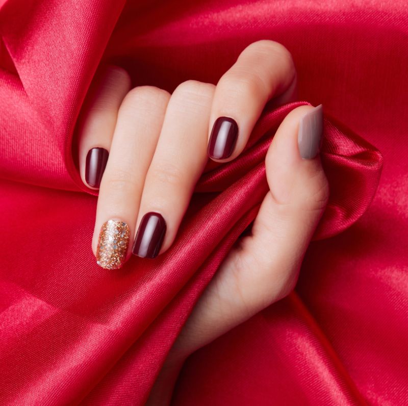 manicure na andrzejki 2022 - pomysły, inspiracje